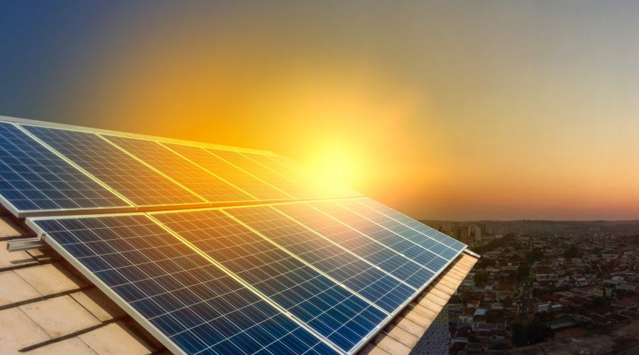 A napelem ideális dőlésszög esetén tudja a legtöbbet