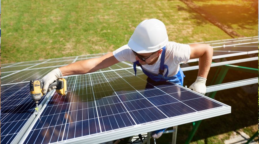 Napelem szerelés: minden, amit tudni érdemes